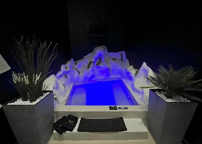 Omira - Nuits D'exception & 3* Burdeos