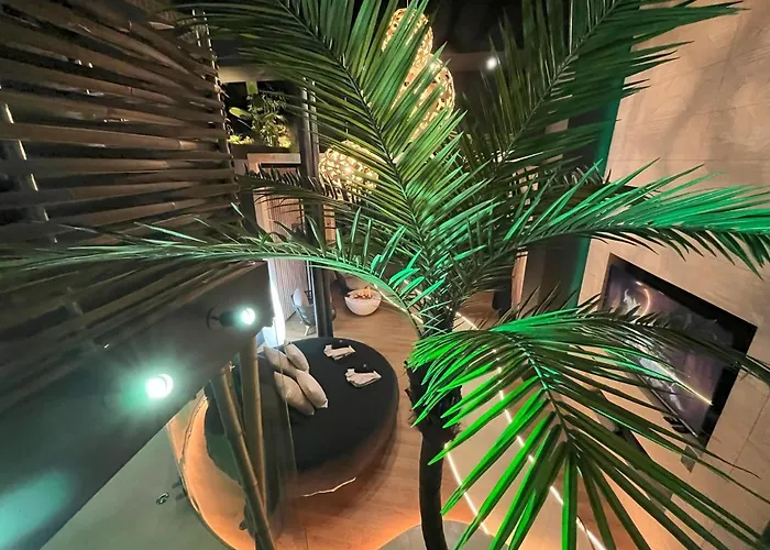 Omira - Nuits D'exception & Burdeos