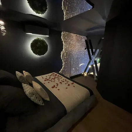 Omira - Nuits D'exception & Bordeaux